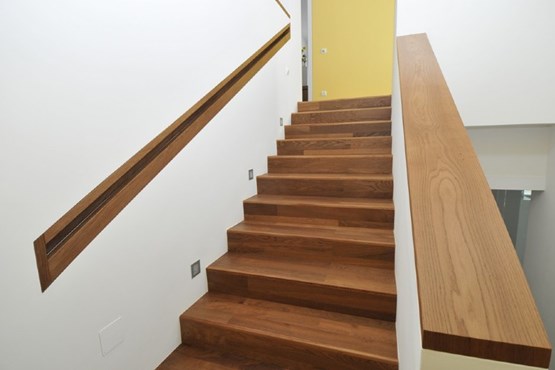 Referenzen Stiege Naturholzboden Eiche